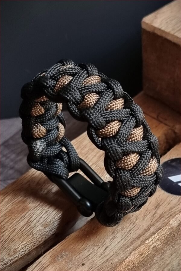 custom handmade paracord bracelet in black and gold paracord