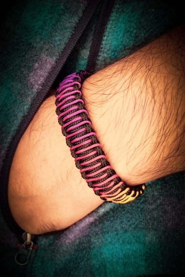 handmade mini paracord bracelet with black and rainbow paracord 2mm with shackle design