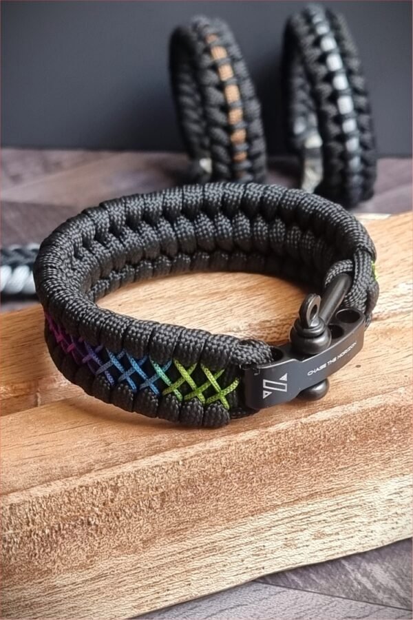 shackle buckle paracord bracelet with rainbow effect