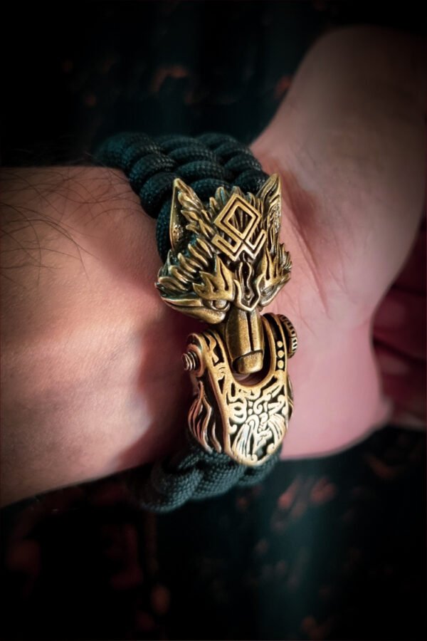 handmade Vikings wolf buckle paracord bracelet with brass beads