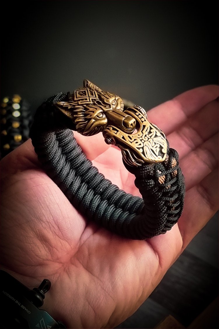 handmade Vikings wolf buckle paracord bracelet with gold line