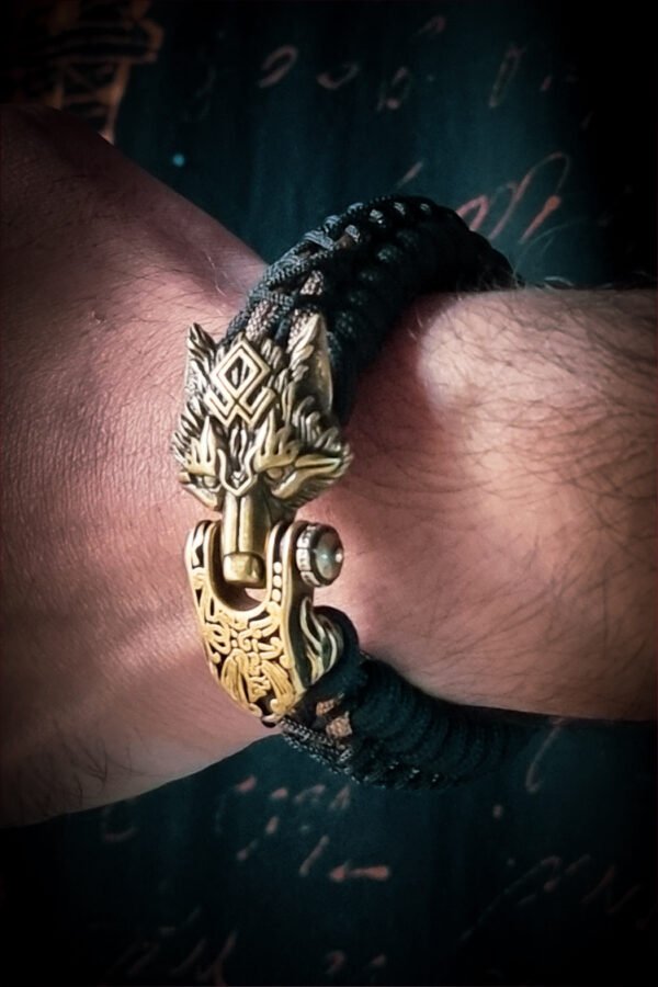 handmade Vikings wolf buckle paracord bracelet with gold line