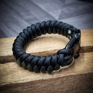 handmade paracord bracelet made with olive green and black paracord 550 with adjustable shackle buckle