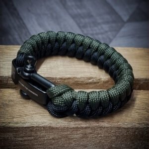 handmade paracord bracelet made with olive green and black paracord 550 with adjustable shackle buckle