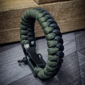 handmade paracord bracelet made with olive green and black paracord 550 with adjustable shackle buckle