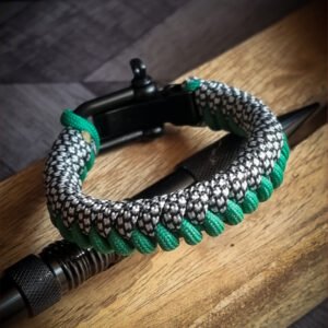 handmade paracord bracelet made with green and special grey paracord 550 with adjustable shackle buckle