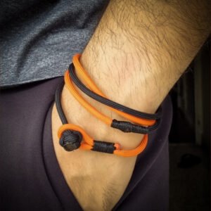 handmade paracord bracelet with orange and black 4mm 550 paracord