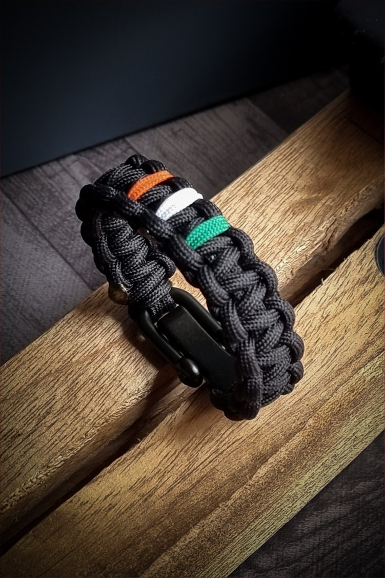 sblue green 2 (9 of 20) Handmade paracord bracelet, glow in the dark with adjustable shackle buckle