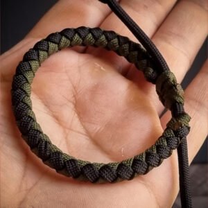 handmade slim 4 strand round braid knot bracelet in olive green and black paracord 550 adjustable