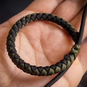 handmade slim 4 strand round braid knot bracelet in olive green and black paracord 550 adjustable