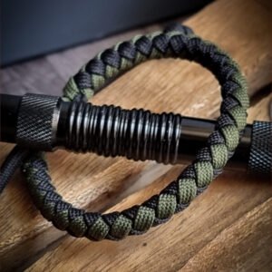 handmade slim 4 strand round braid knot bracelet in olive green and black paracord 550 adjustable