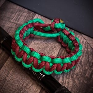 adjustable handmade paracord in green and maroon for Mohun Bagan fans