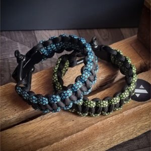Handmade dual tone paracord bracelet with adjustable shackle buckle